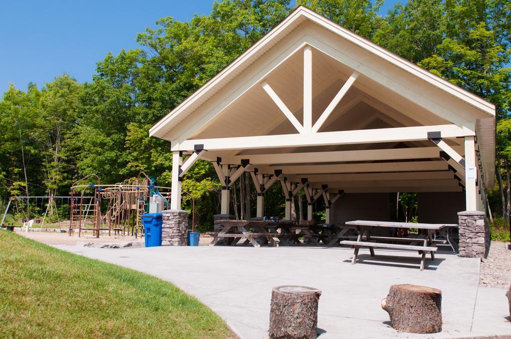 Great Blue Resorts - Lantern Bay Resort Gravenhurst Exterior foto